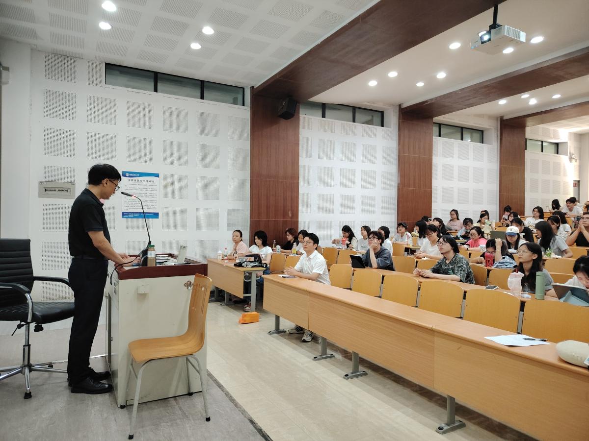 分享会现场2.jpg